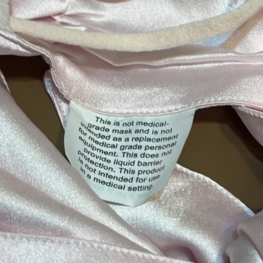Pink polyester Barbie face mask